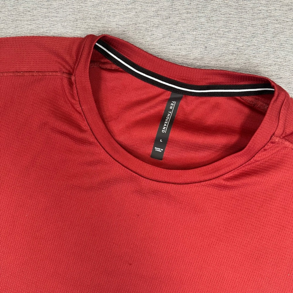 Ten Thousand Lightweight Shirt Mens Large Red Training Tee TTKT012 Gym Training